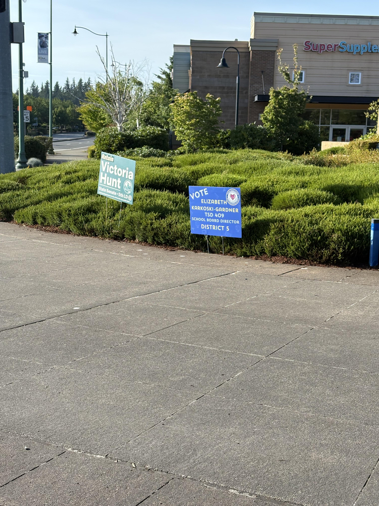 customer photos of yard sign plus