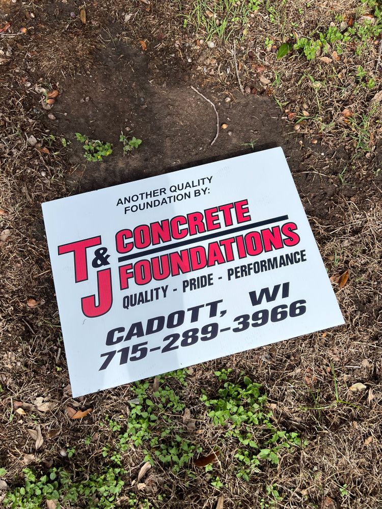 customer photos of yard sign plus