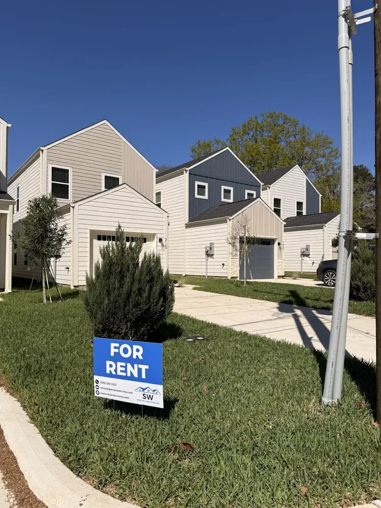 customer photos of yard sign plus
