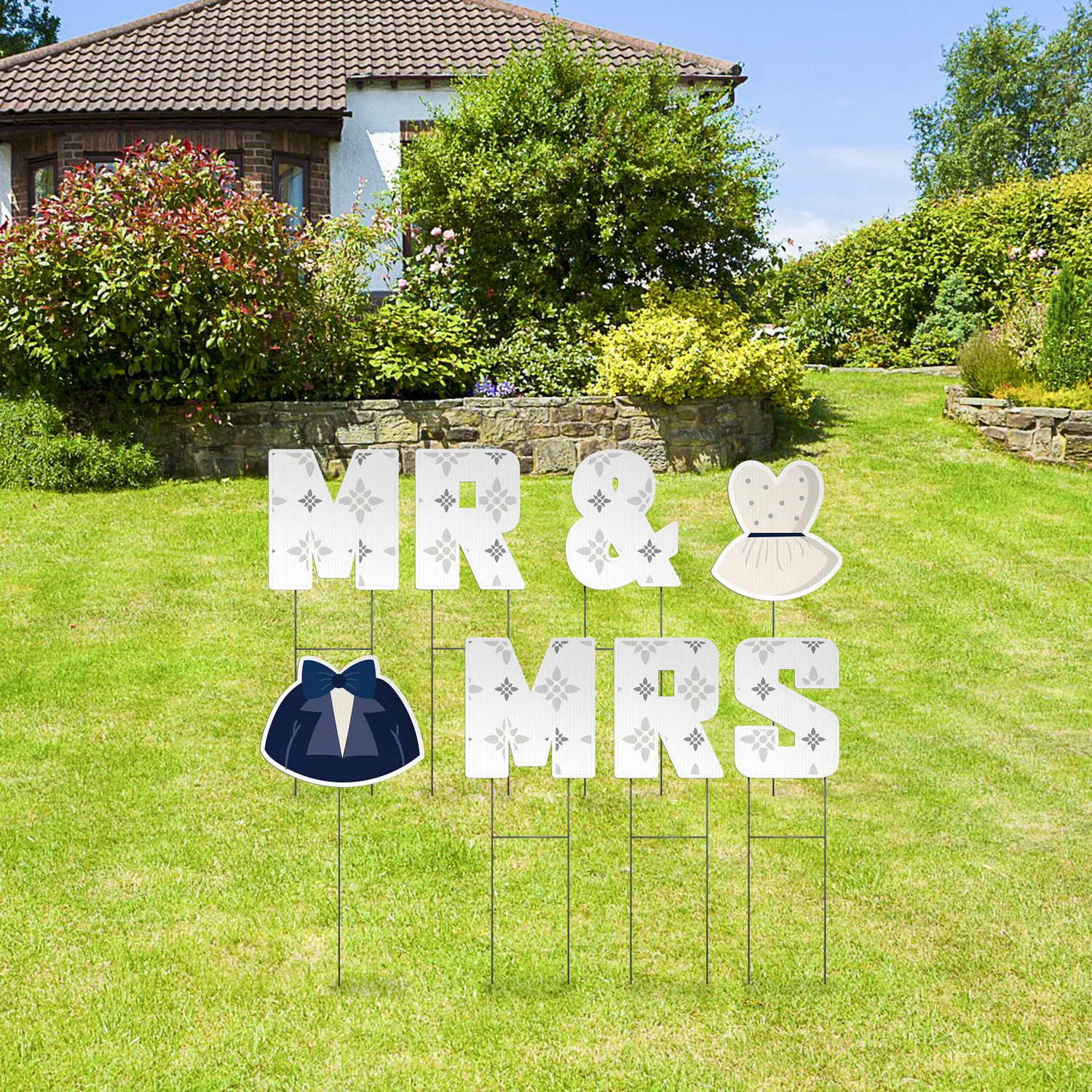 Custom Outdoor Yard Signs Multiple Sizes Pre-Packed Mr and Mrs